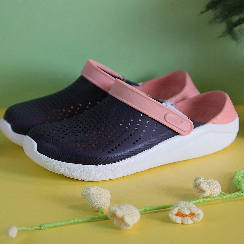 New arrival light weight colorful  Flat sandals men and women couples beach shoes hole clogs mules