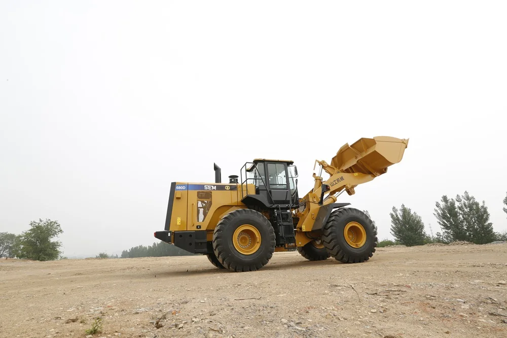 China Construction Machinery Sem680D 8ton Wheel Loader with Attachments