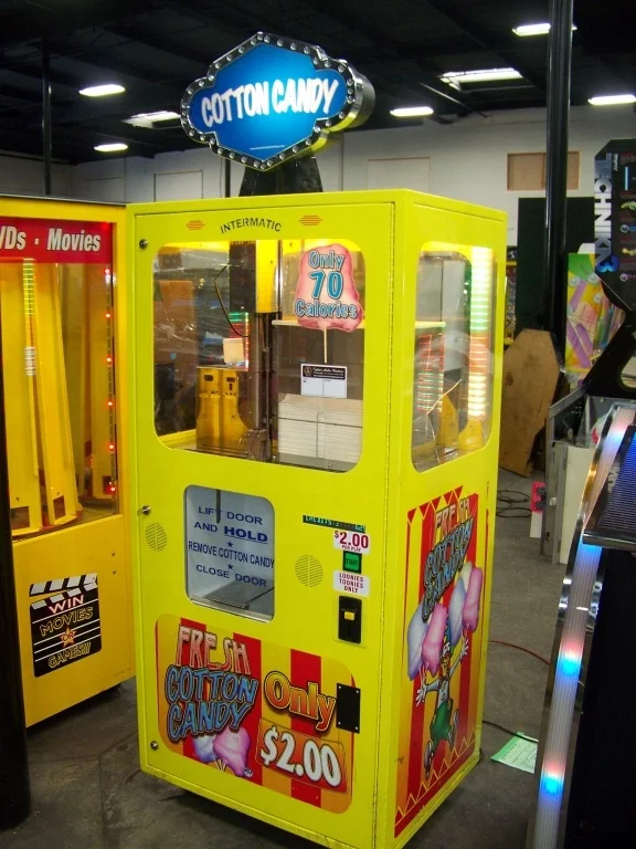 24 Hours Online Service Robot Ice Cream Vending Machine