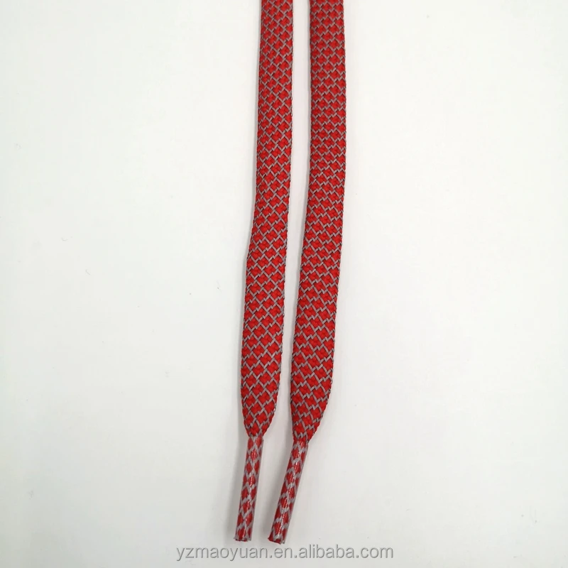 reflective shoelaces05.jpg
