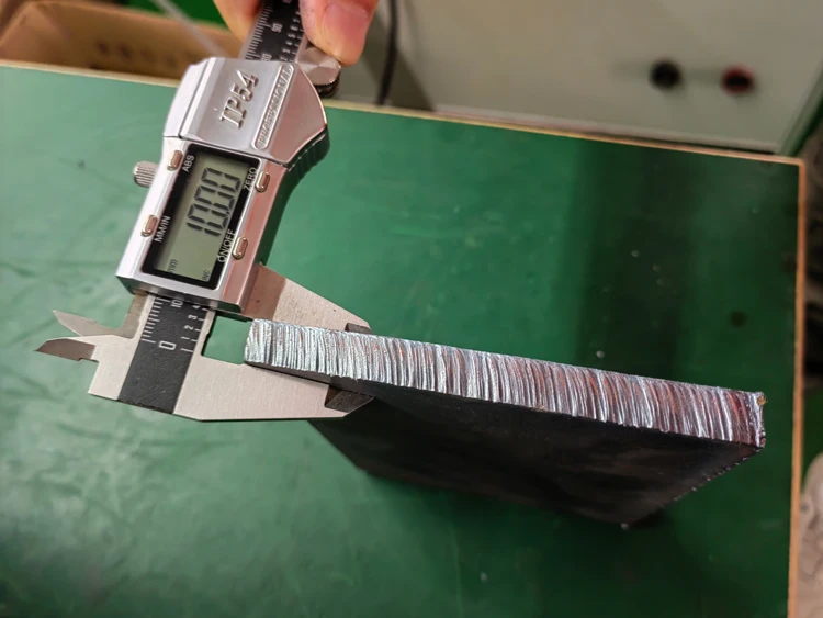 Built-in Air Compressor Portable Plasma Cutting Machine 220v Igbt Plasma Cutter Cut 40