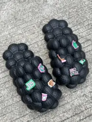 Bubble Slippers with shoe charm 2021 Unisex Fashion Outdoor EVA Clogs Women slippers Home Flip flops Massage Bubble Slides