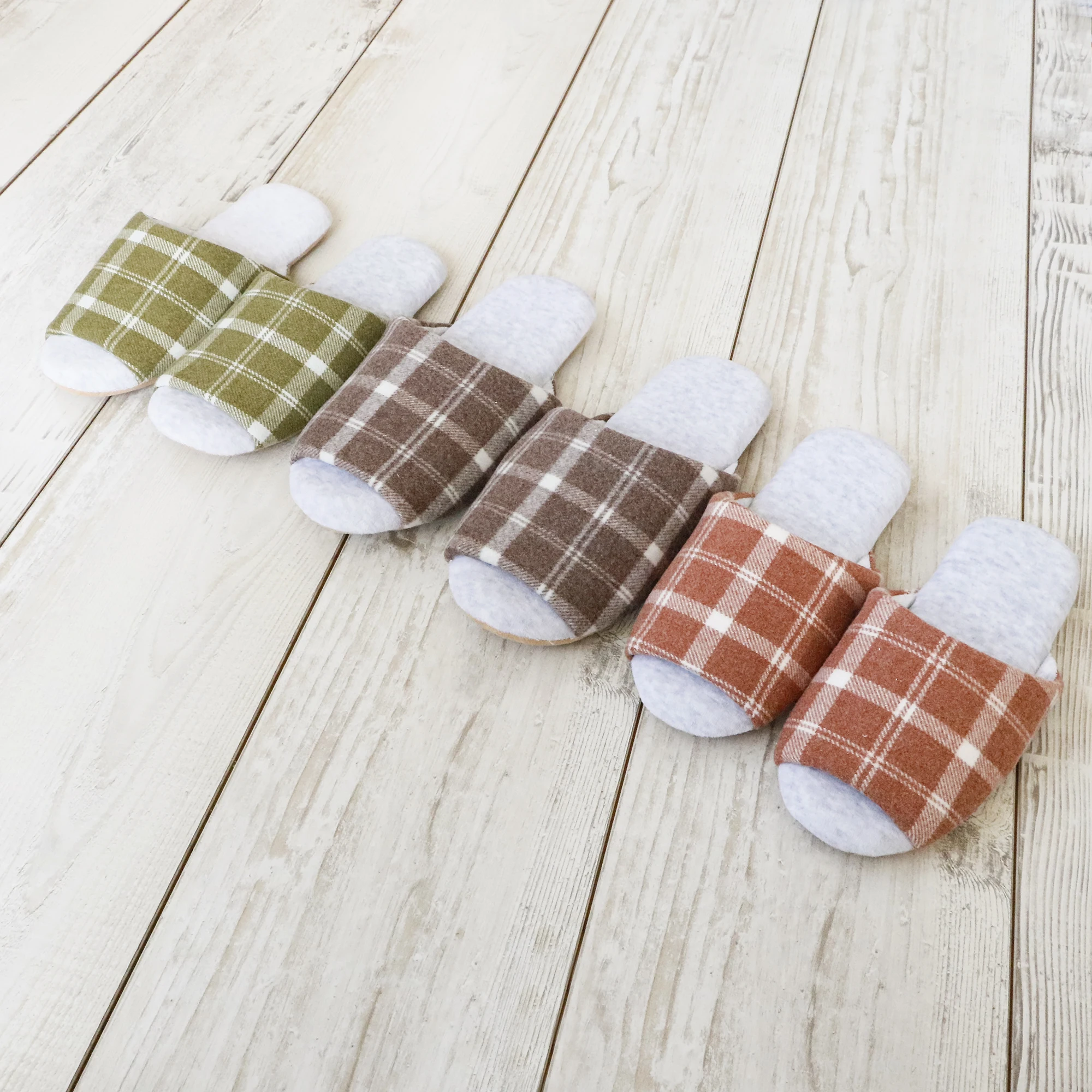 Wholesale Home Warm Wooden Floor Cotton Unisex Slippers