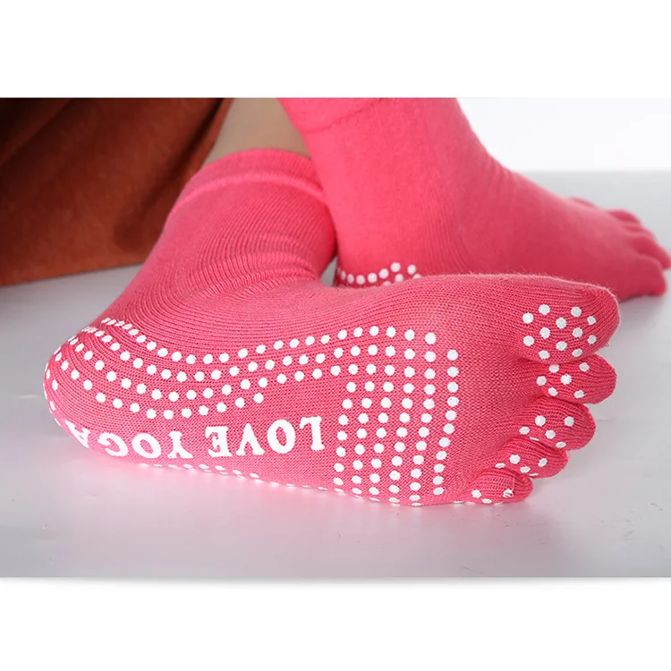 Разноцветные Нескользящие Хлопковые женские носки для йоги с пятью пальцами и силиконовой подошвой