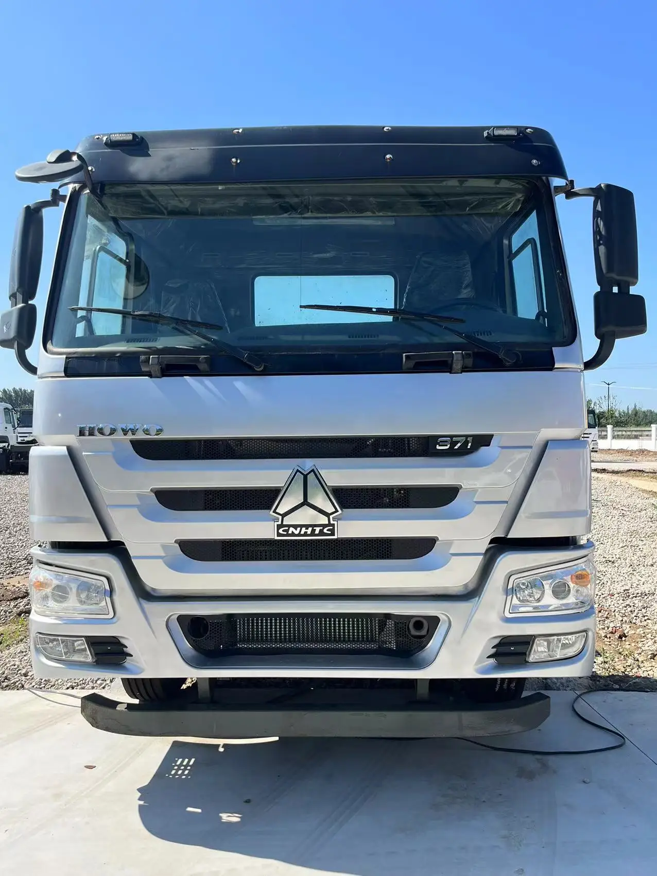 Factory Price Second Hand Sinotruk 371 Horse Power Used Howo Tractor Head 6x4 Tractor Truck From China