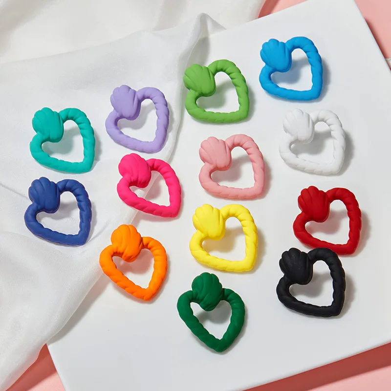 FineToo New acrylic candy colored heart-shaped spray painted earrings resin heart  Stud Earrings for Women