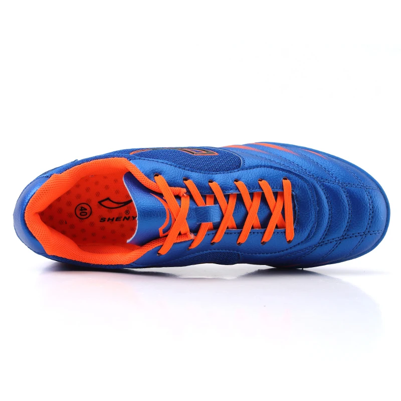 Factory customized professional football shoes outdoor sports shoes