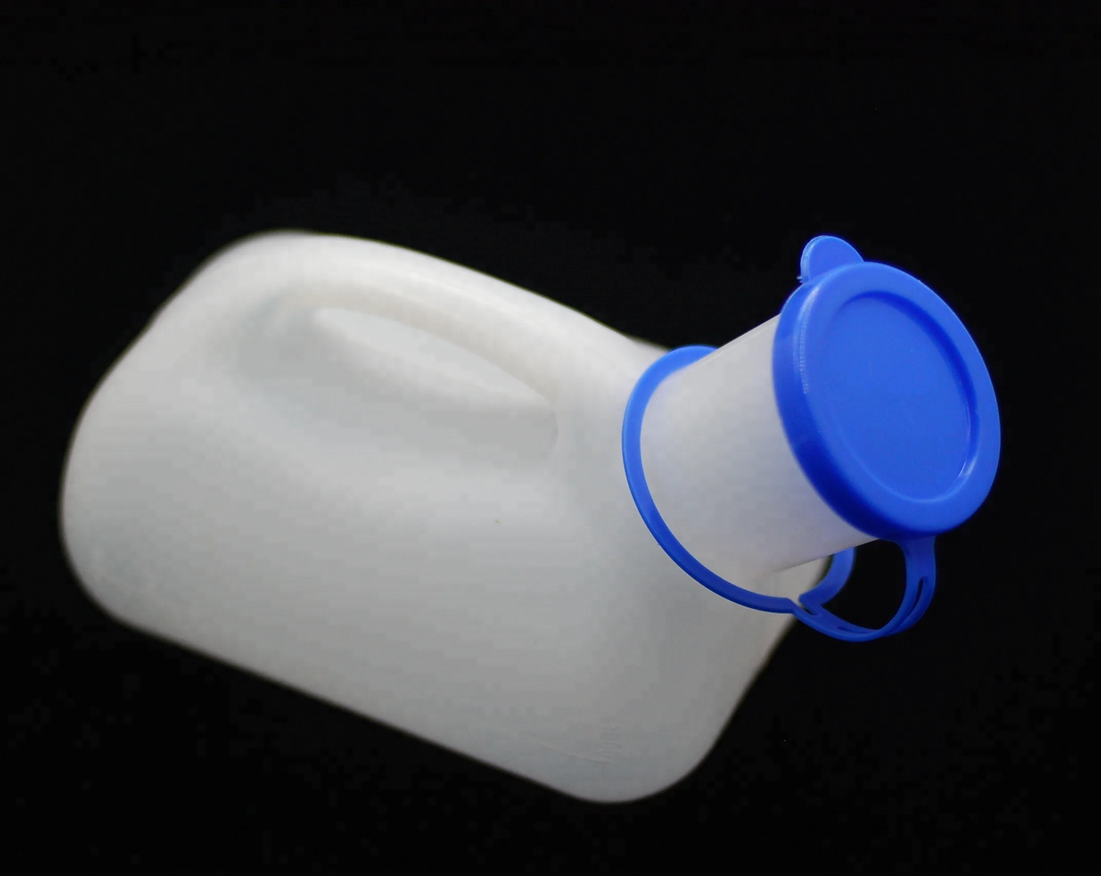 Disposable Medical Men or Women Plastic Urinal with Cover Cap
