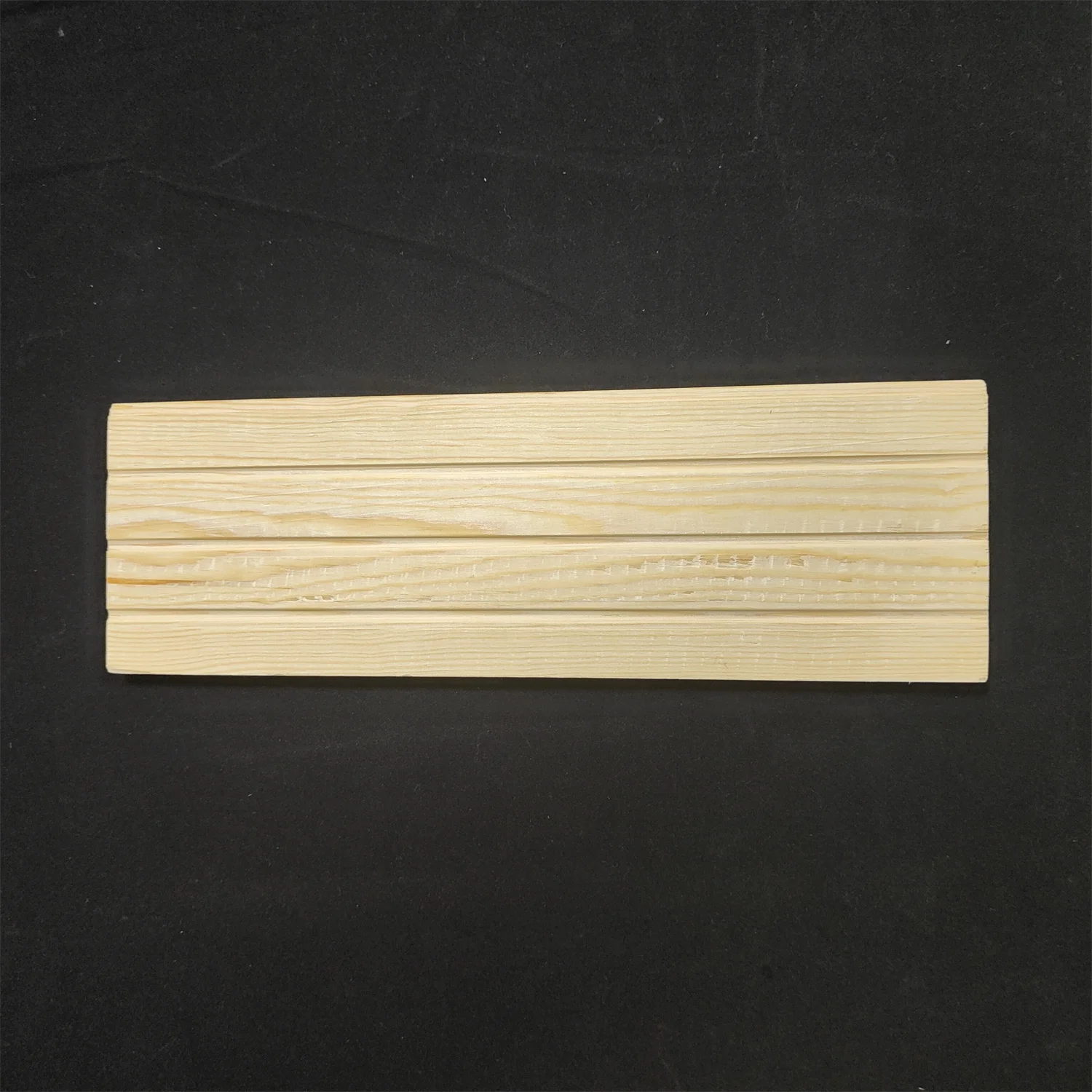 High Quality Spruce Wood Waterproof Solid Wooden Wall Panels Pine Wood