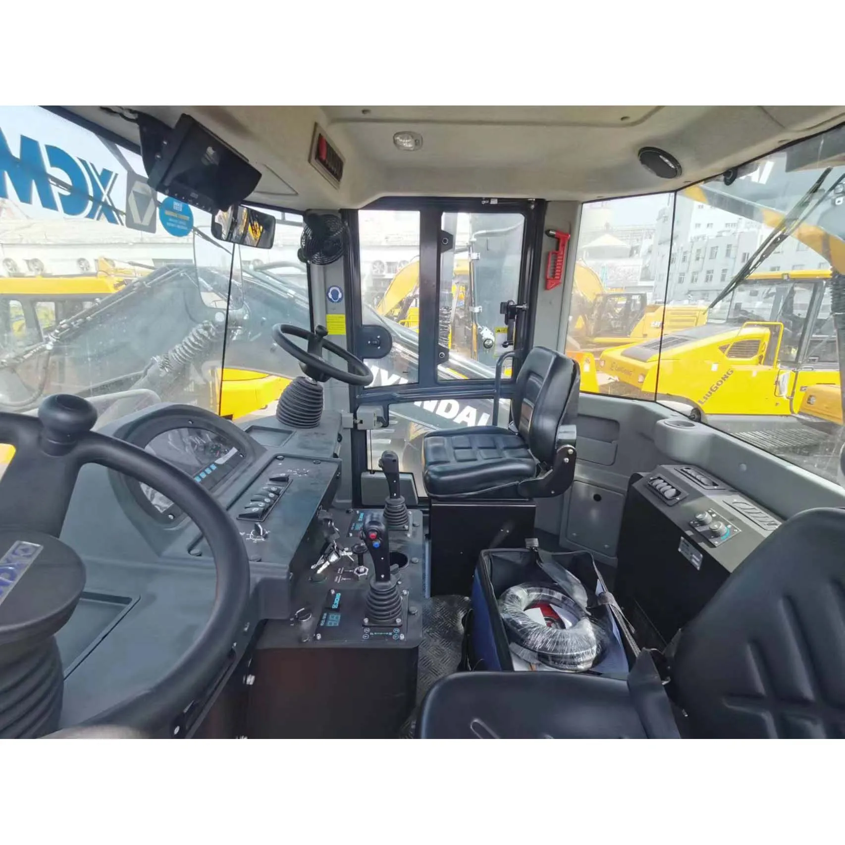 China Top Brand 26ton Pneumatic Tire Road Roller XP263 With Great Price