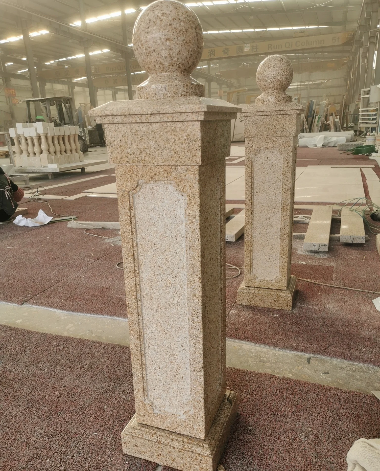 G682 yellow Granite stone Post Pillar flower pots pillar with Cap Rusty Yellow black Granite Balustrade Columns
