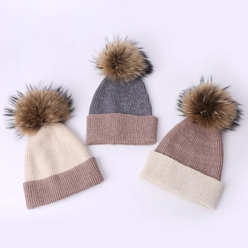 
2020 New Beanie Hit Color Solid Stitching Woolen Hat Warm Outdoor Women Raccoon Fur Ball Knitted Hats 