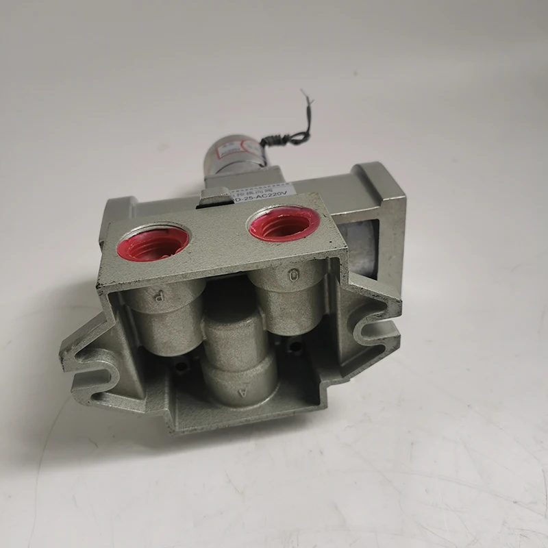 K23JD-25 Two position three-way stop reversing solenoid valve K23JD-15 K23JD-20 electric control reversing valve