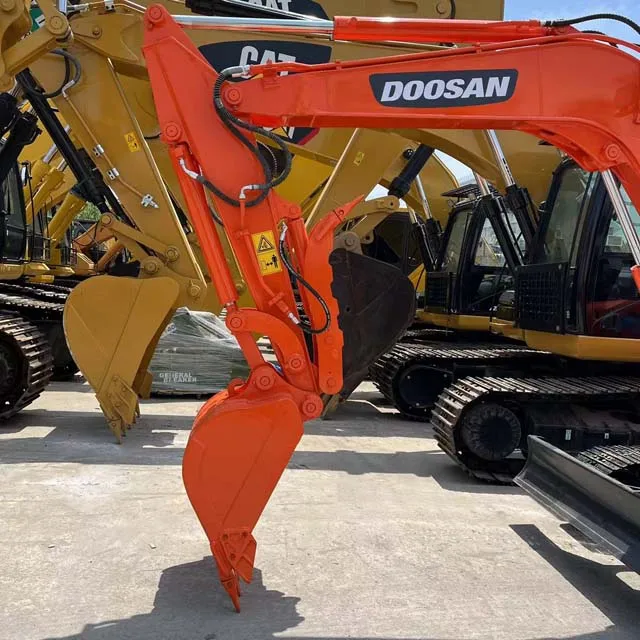 Used Mini excavator DH55 DH60 DH70 hydraulic crawler digger Used Doosan Crawler Excavator DH55 DH60 or Market Developed For Sale