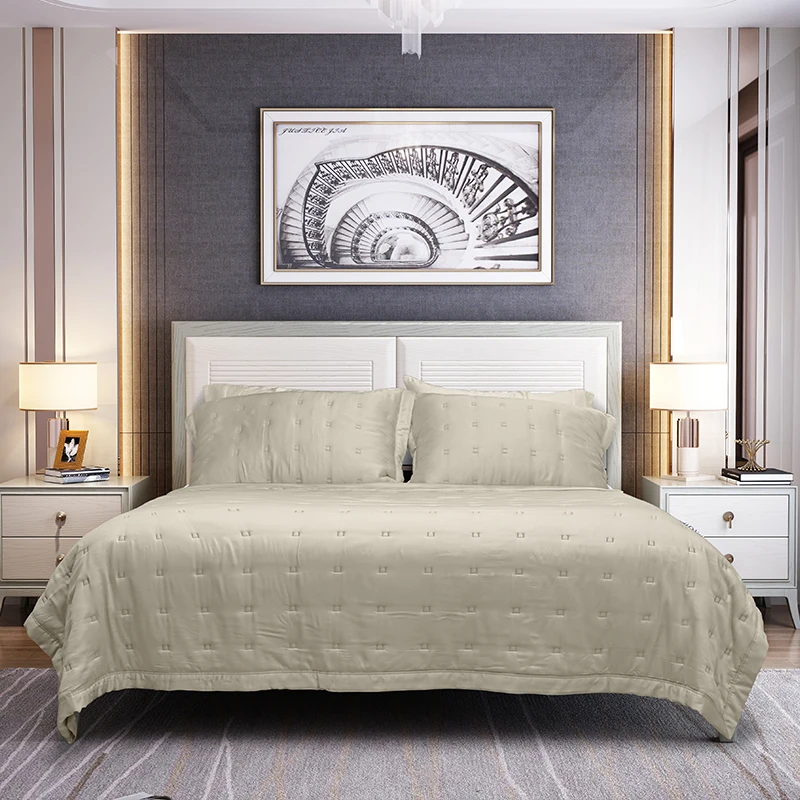 All Season Polyester Set Spanish Designer Set Quilts Minorista Quilted Bamboo Fabric Bamboo Bedding Coverlet Sets