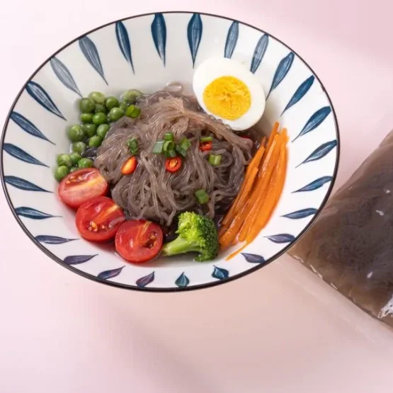 Seaweed Konjac spaghetti  udon instant ramen noodles kosher food gluten free shirataki noodles Chinese  keto ready to eat food