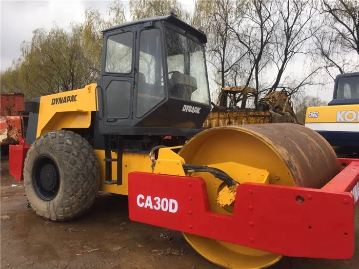 Хорошее состояние разумная цена дорожный каток Dynapac CA30D 10 тонн. Подержанный уплотнитель CA25 CA25D