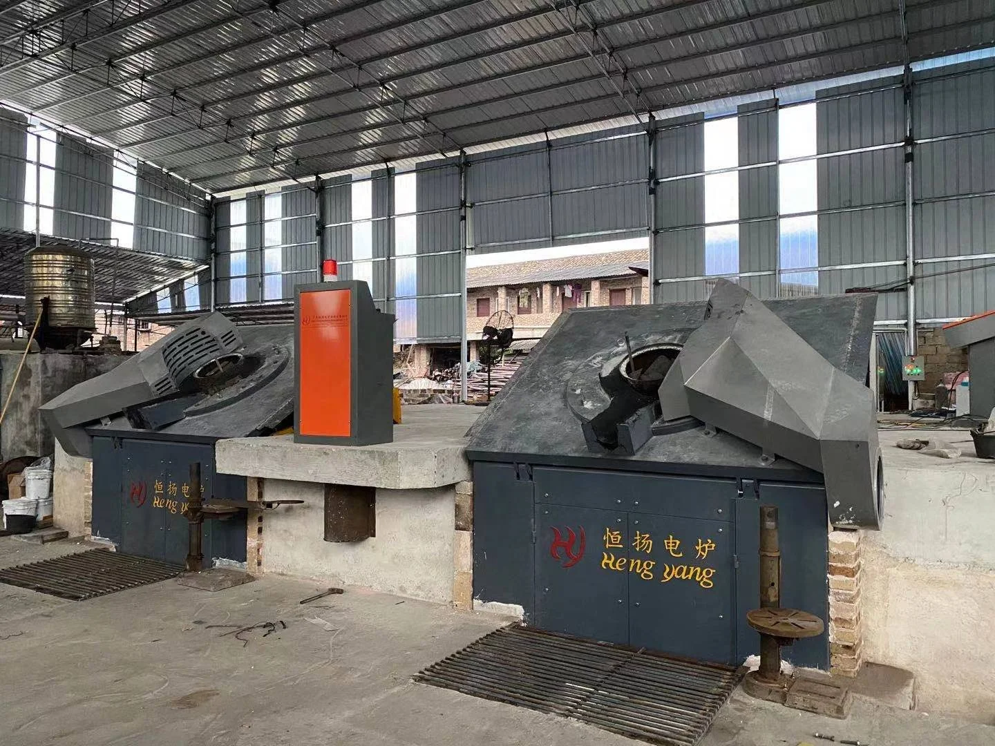 1500 degrees 1000kg cast iron melting induction furnace with crucible mold