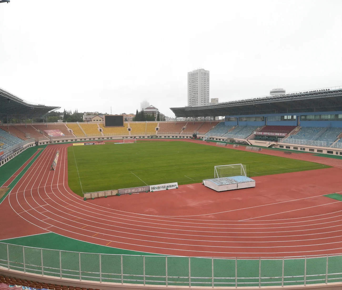 Высококачественная беговая дорожка для полевого стадиона с гранулами EPDM