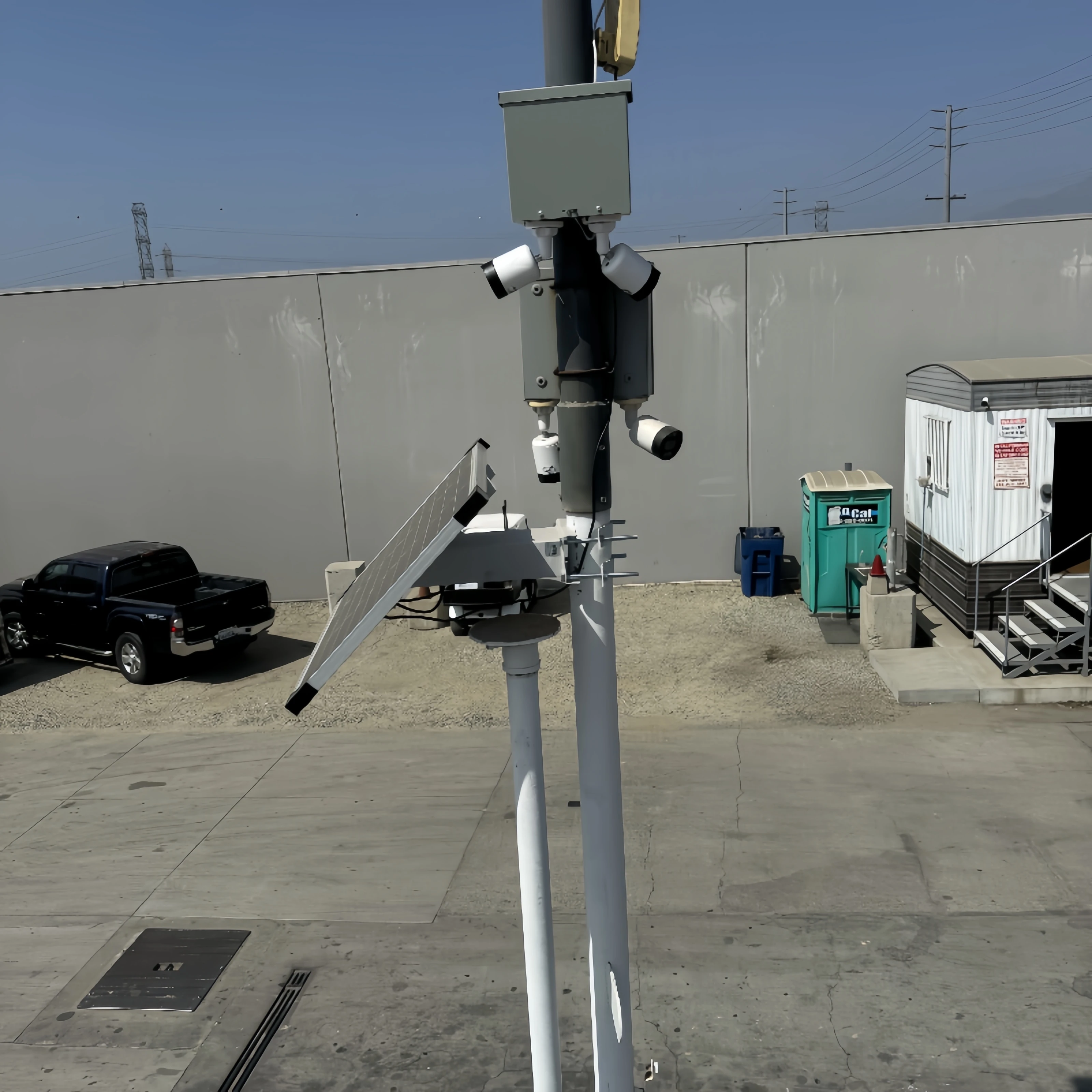 60W 30Ah Outdoor CCTV Security Camera with Solar Energy System Quick Installation IP65 Monitoring Systems