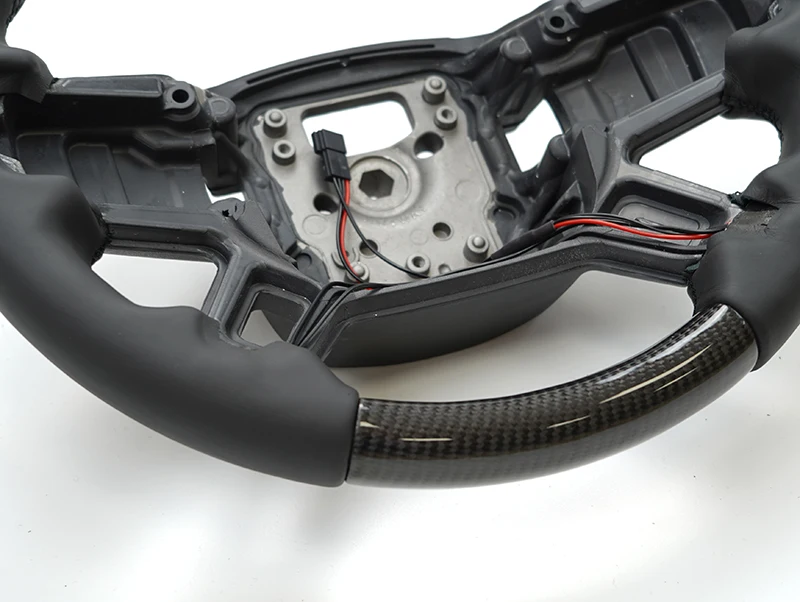 New Defender L663 90 110 High Quality Alcantara Carbon Fiber Steering Wheel For Land Rover