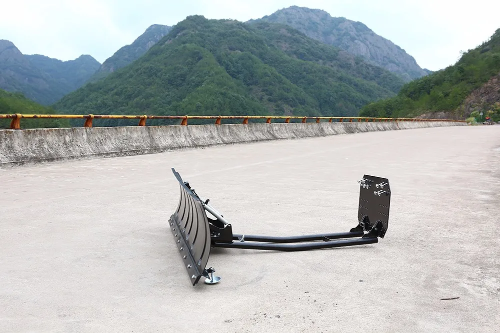 140CM Rolling Snow Shovel and snow pusher snow move with Rotatable Steel Blade suitable for every car and truck