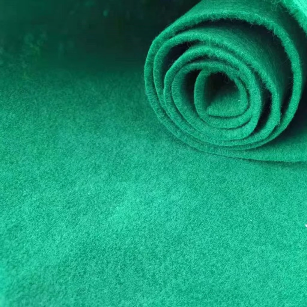 Disposable red white gray black powder blue green purple and yellow carpet wholesale