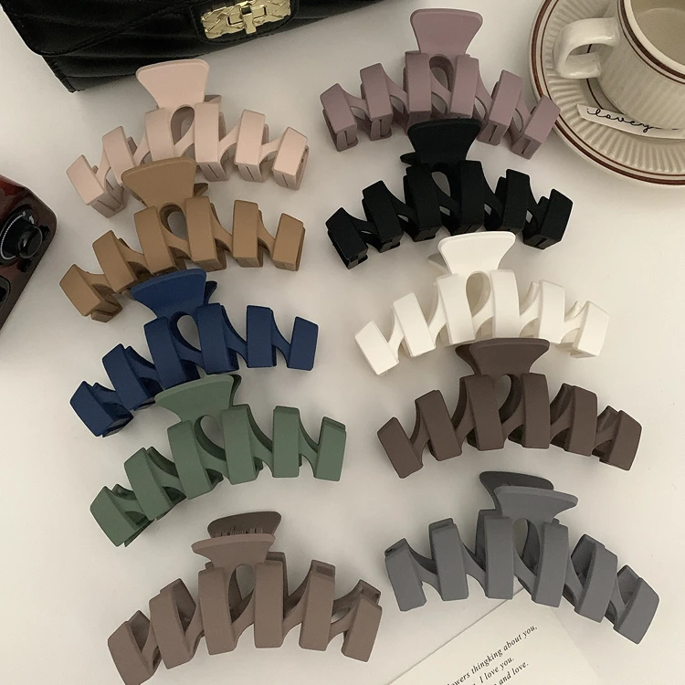 GIRLIZE Wholesale Women Solid Color 13cm Extra Large Plastic Acrylic Matte W Shape Wave Hair Claw Clip Hair Clamp For Thick Hair
