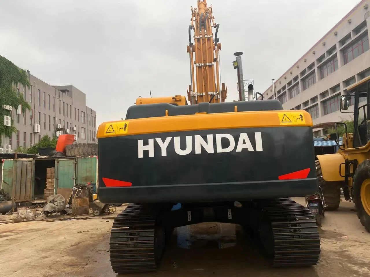 Good Quality South Korea 22 ton Hyundai 220 excavator good price R220LC-9S used hyundai excavator for cheap sale