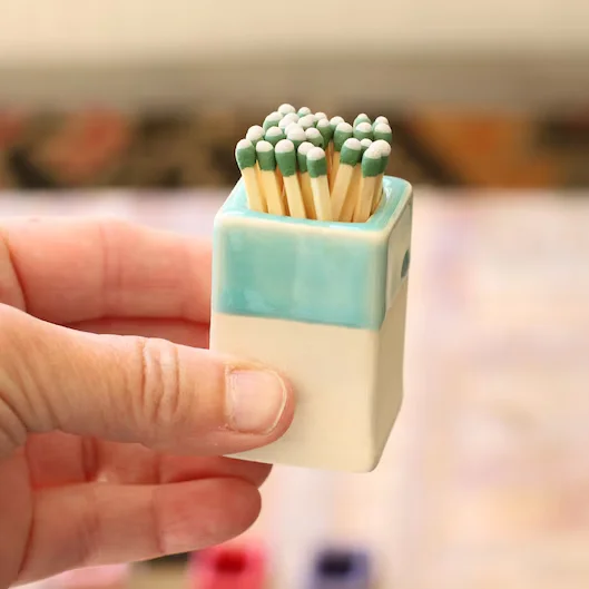 fancy ceramic match holder match bottle with striker match stick jar
