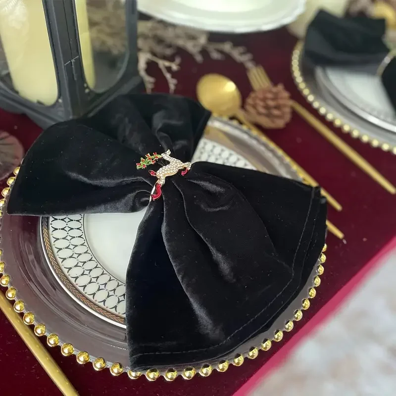 Customized color High Quality Washable Velvet napkins for wedding 40*40cm Embroidered edge flannel placemat table runner