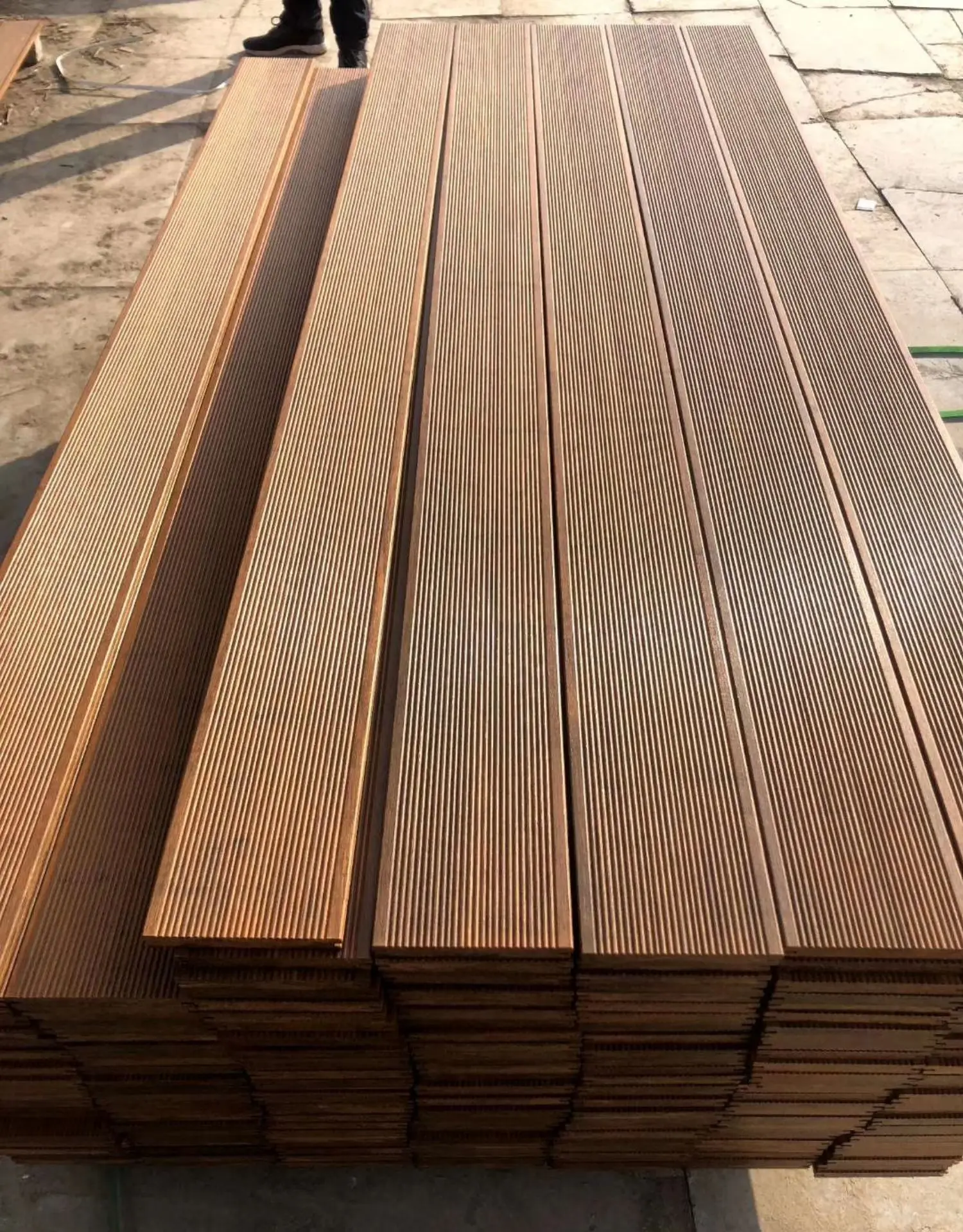 High Density Solid 18mm Thickness Carbonized Outdoor Flooring Exterior Park Floor Groove Strand Woven Natural Bamboo Decking