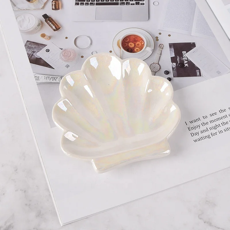 Customized Shell - Inspired Ceramic Jewelry Trays: Elegant Porcelain Organizers and Display Dishes for Your Precious Trinkets