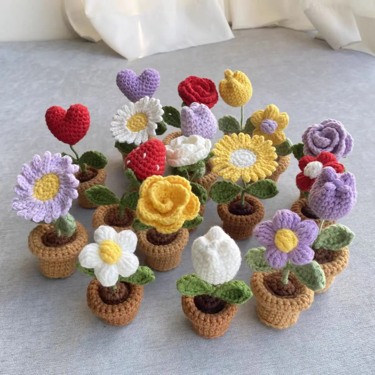 Christmas Valentines Day Gift DIY Crochet Fower Potted Handmade Mini Flowerpot Rose Flowers Crochet Tulips Knitted Flowers
