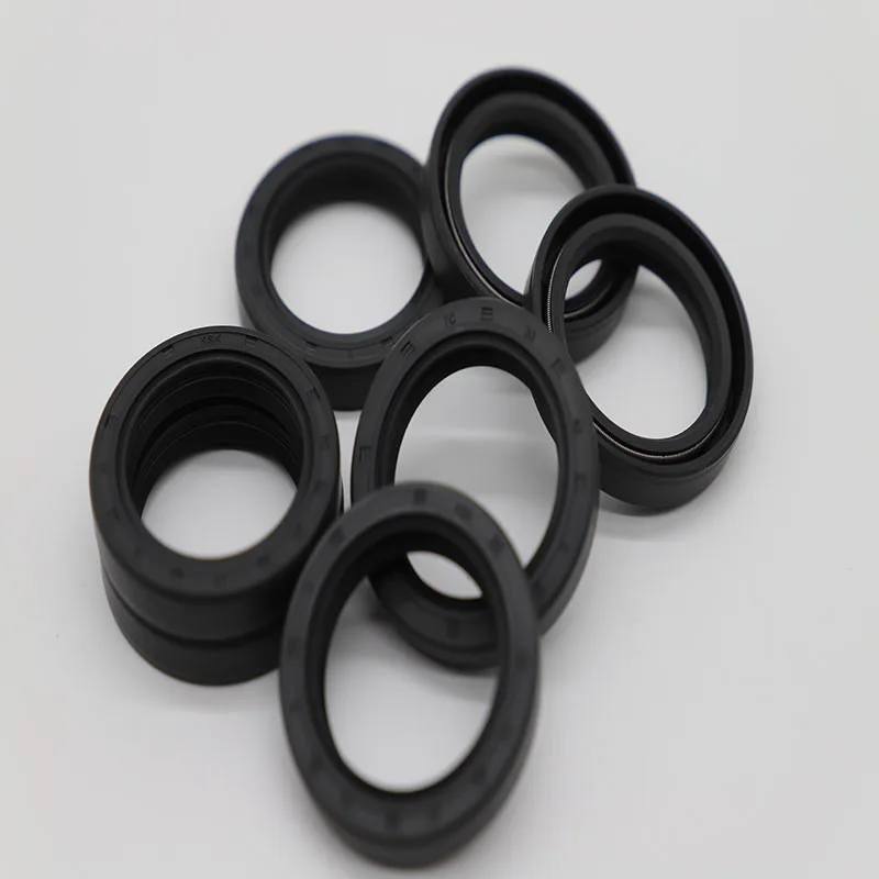 NAK China Plant Manufactures High Temperature Resistant Oil Seal NBR FKM FPM Rubber Seal TC Type Framework Oil Seals