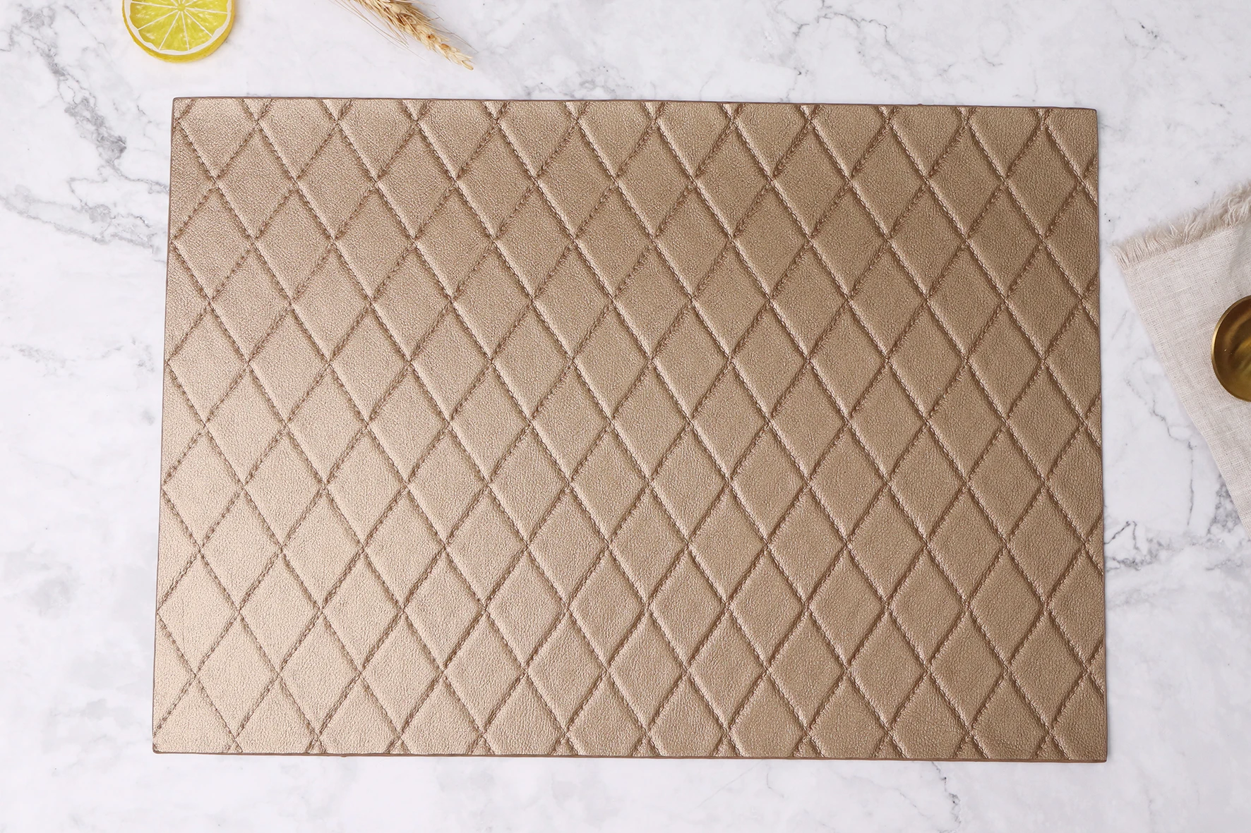 2023 Eco-friendly factory new Faux leather placemat for table decoration