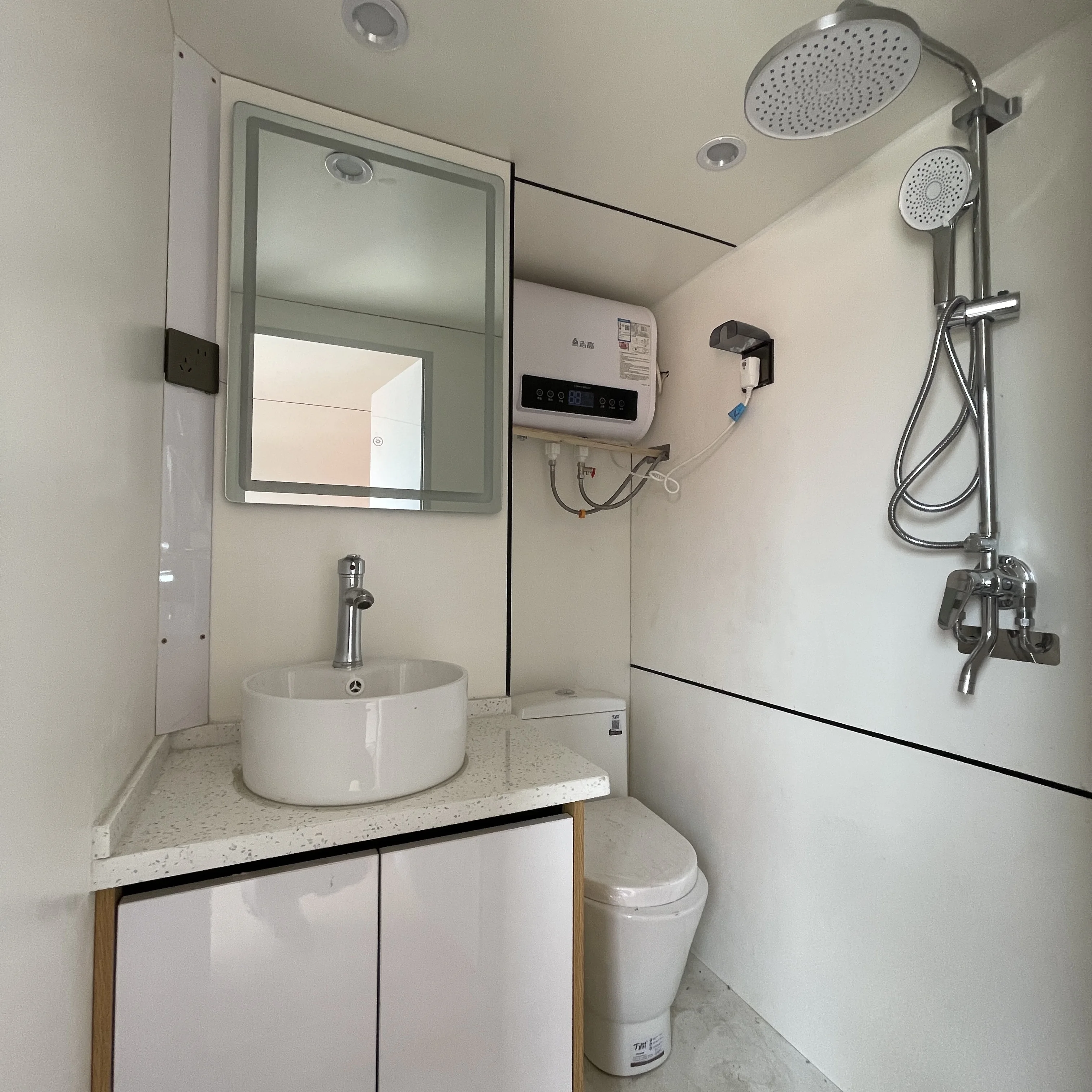 20 40ft Low Cost Luxury 1 Bedroom Prefab Container House With Bathroom Mobile Modern Prefabricated Container Home For Sale