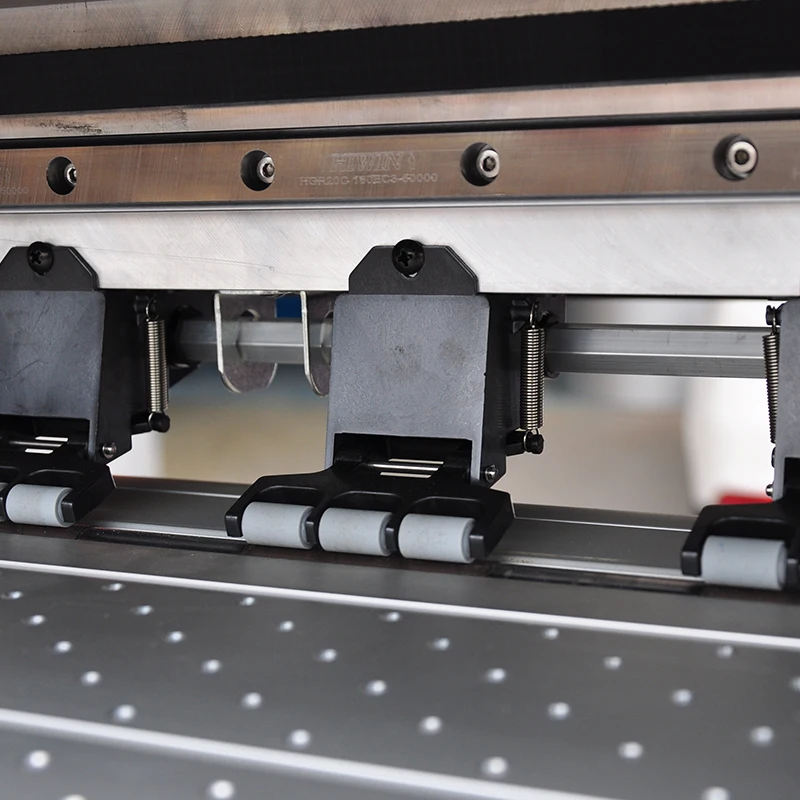 Yinghe Large Format 1.8m/3.2m  Eco Solvent Printer with DX5 Print Double Head for Professional Outdoor Vinyl and Canvas Printing