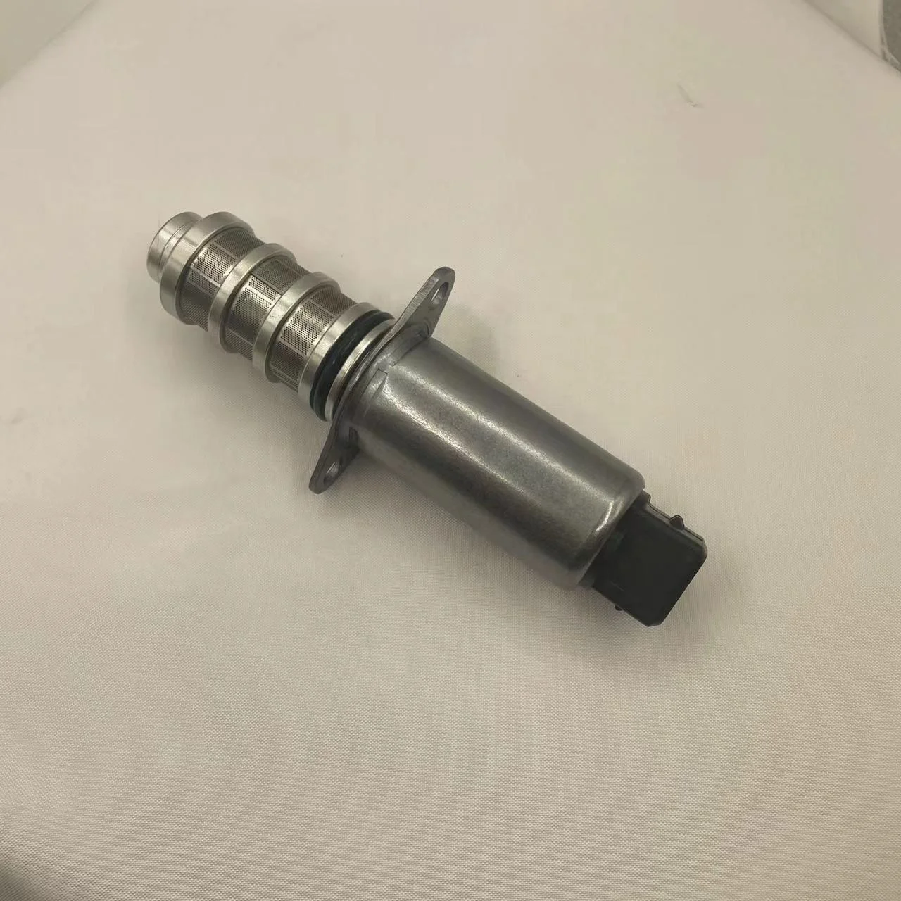 Engine Variable Valve Timing Solenoid Oil Control Solenoid Valve for Porsche Cayenne 9A110530404