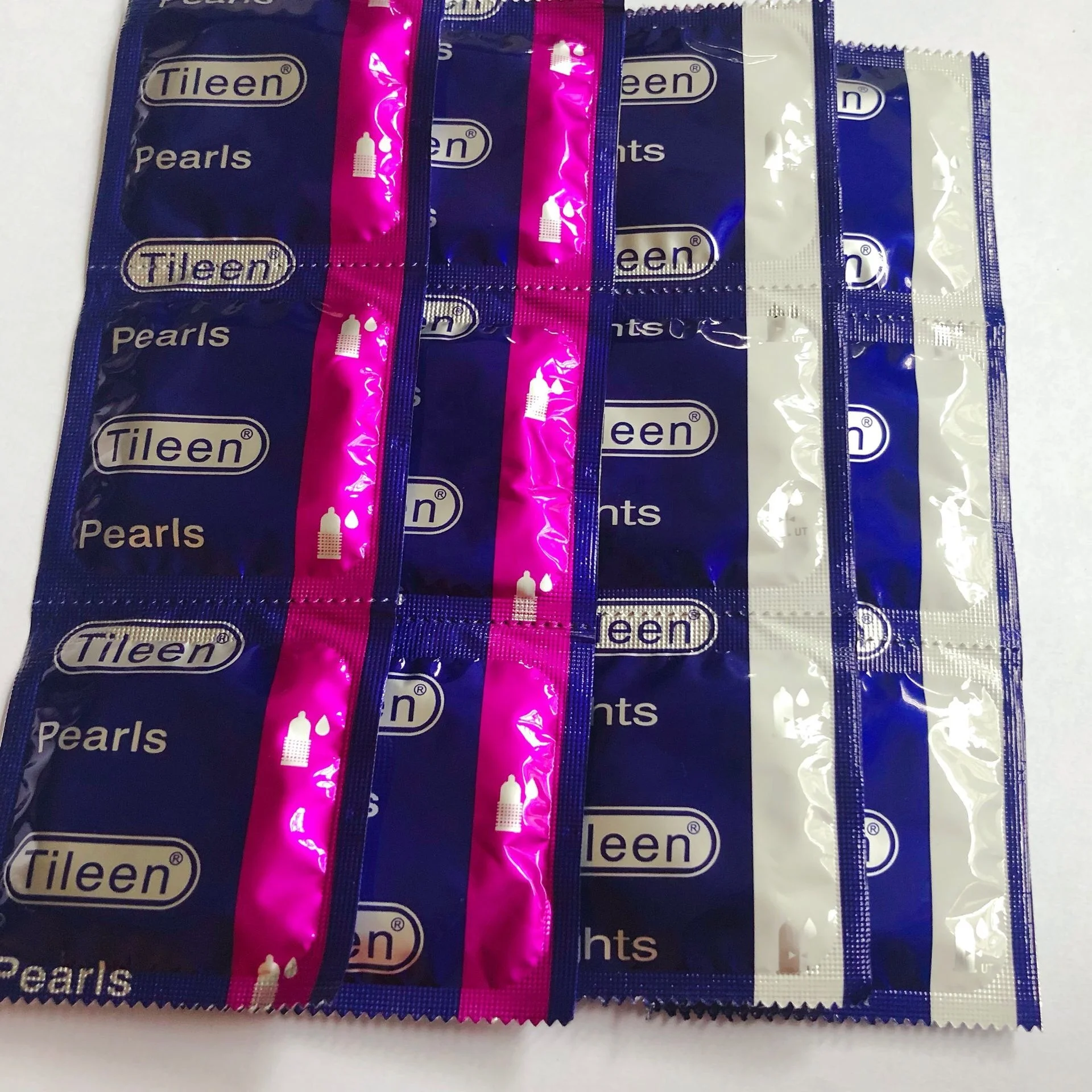 
Оптом ультра тонкий пунктирной линии презервативов/презервативов товар отправляется без коробки 