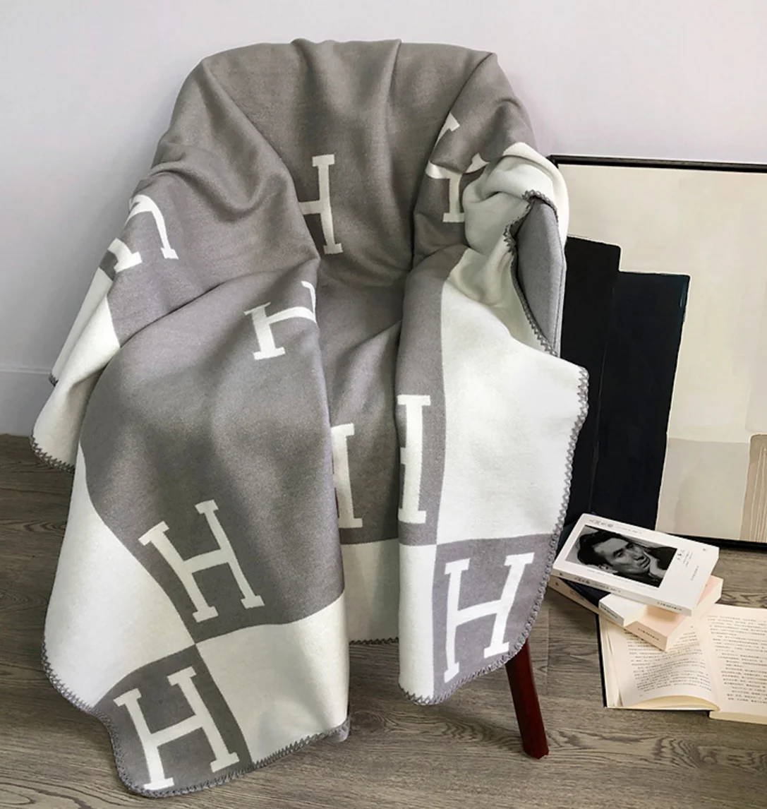 Factory selling modern minimalist cashmere feel sofa office decor knitting blanket