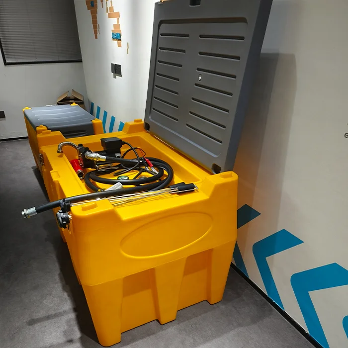 480L Polyethylene tank for Diesel  fuel transport equipped with a fuel transfer unit