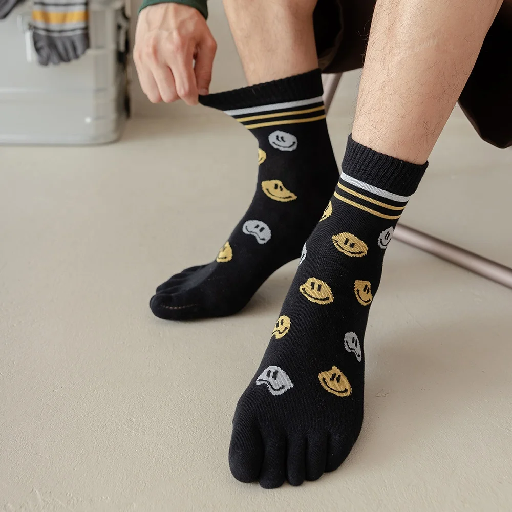 Wholesale Cotton Sport Running Men Premium Five Finger Socks Cotton Leisure Breathable Ankle letter Colour Sports Toe Socks