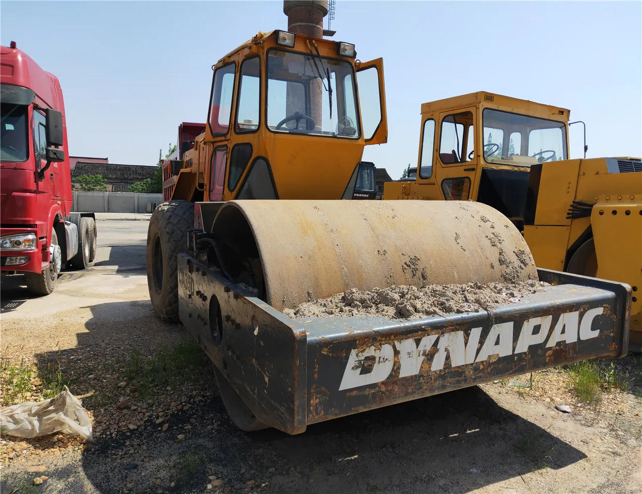Подержанный ролик Dynapac CA35D CA30D CA251D CA25D для продажи с хорошей производительностью и хорошим