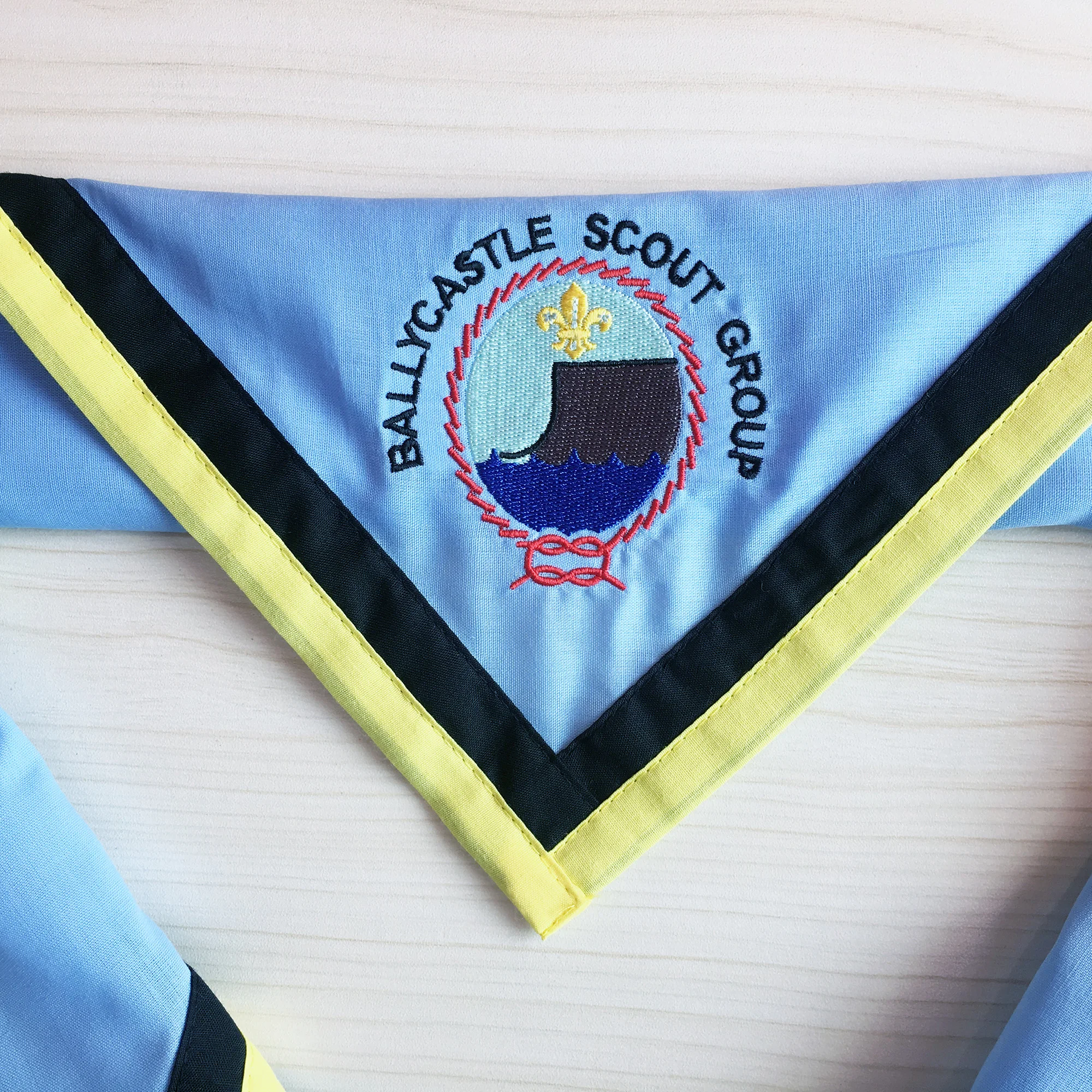 Треугольный шарф из 100% хлопчатобумажной ткани, облегающий шейный платок с логотипом разведчика