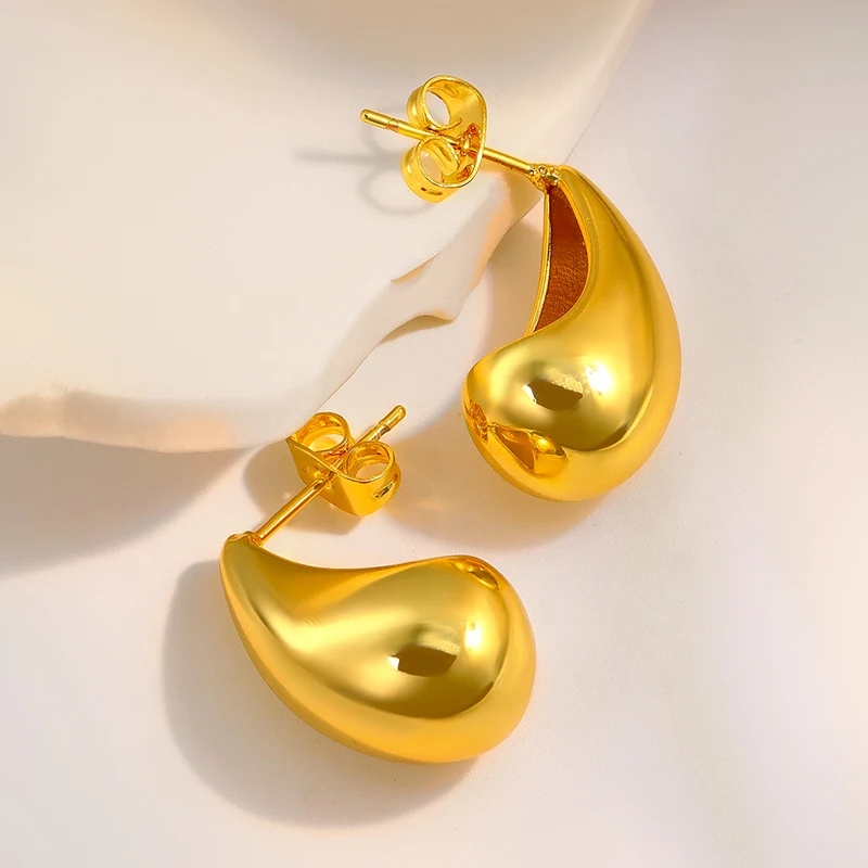 2024 New Design Wholesale Water Drop Collect 18k Gold Plated Brass Metal Stud Earrings Jewelry For Woman