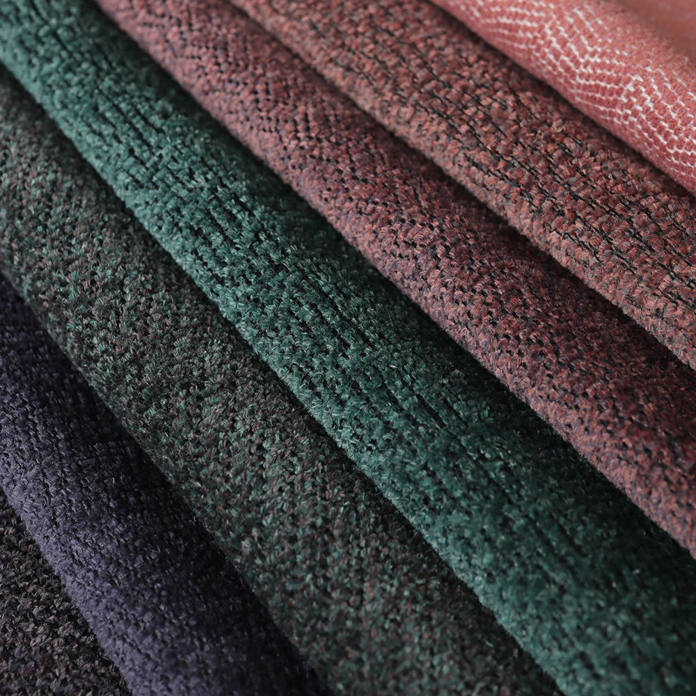 
hand knitting and crochet velvet yarn 100% Polyester Chenille yarn for hats and scarfs 