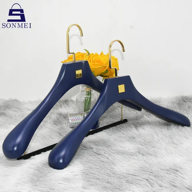 men wood hangers.jpg