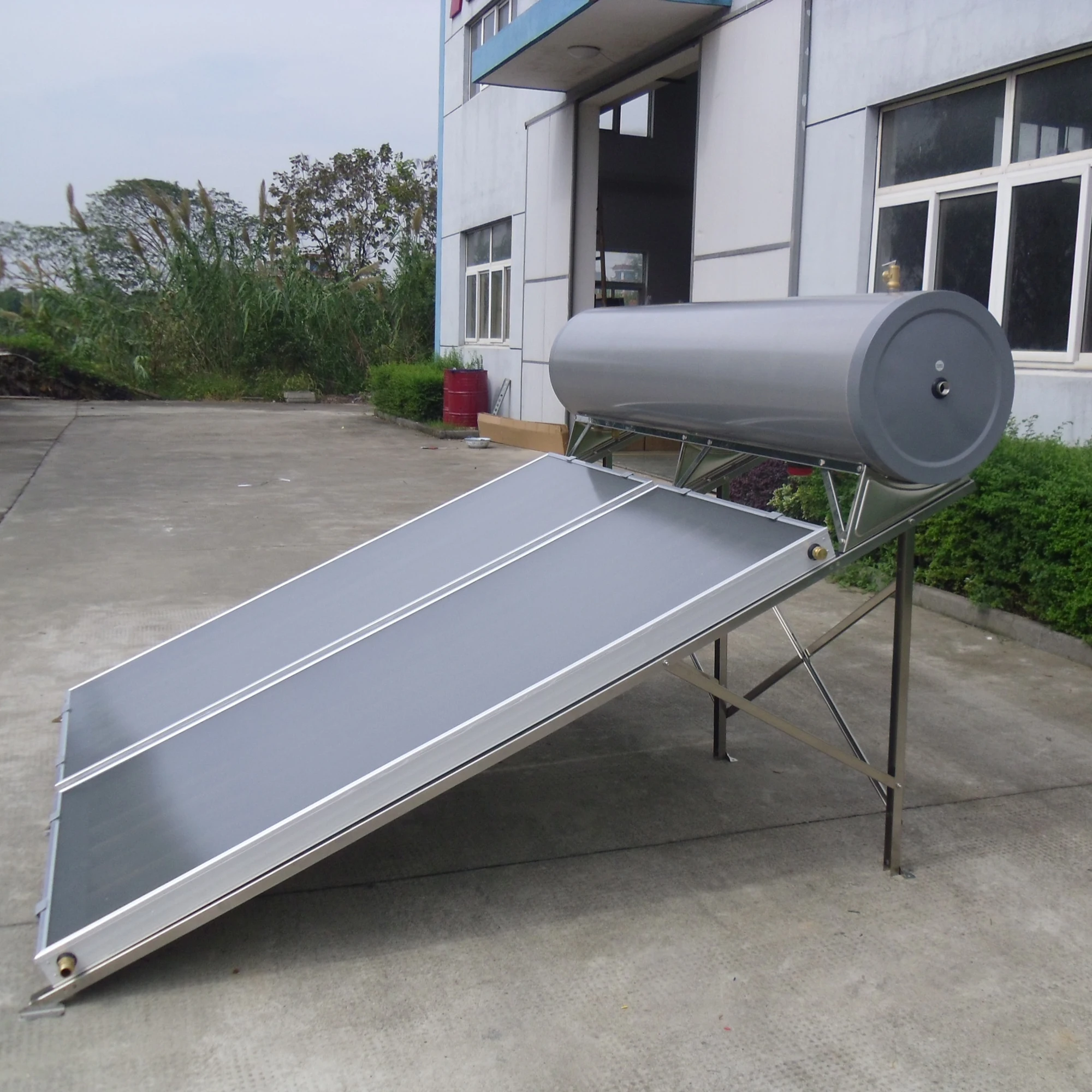 Laser welding of blue or black selective coating flat solar collectors