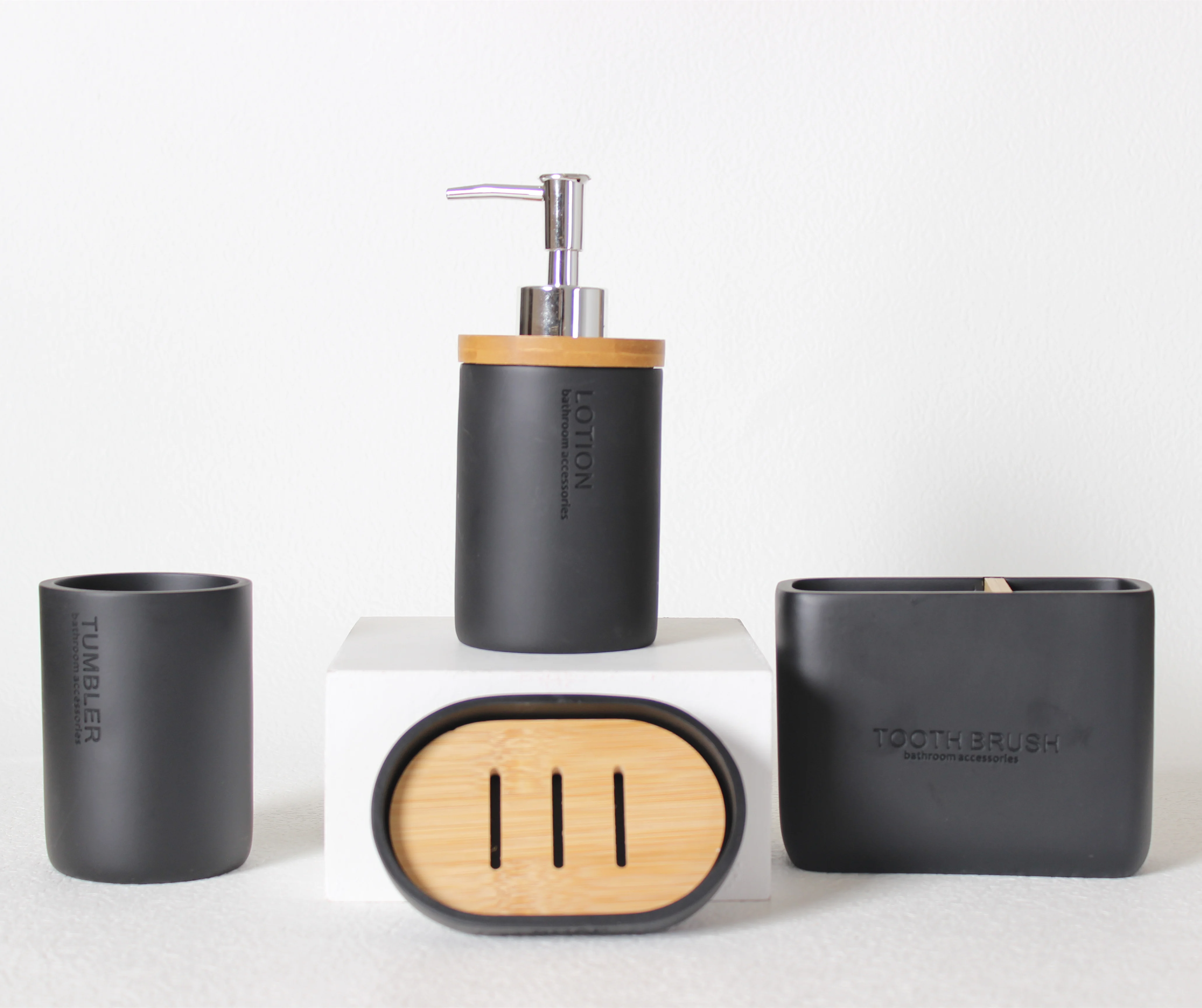 Luxury 6PCS Black Color Polyresin Bathroom Accessories Set Natural Bamboo Bath Set